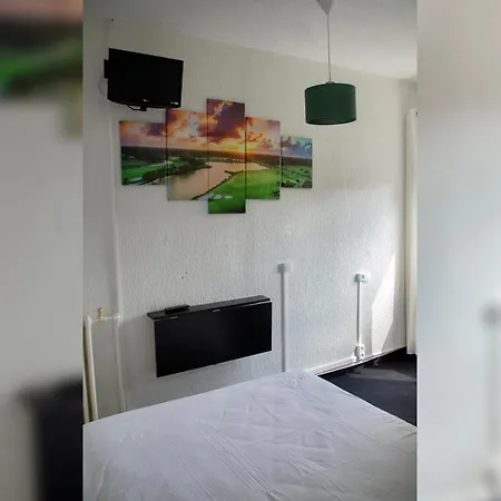 Hotel Les Tennis Men Les Pins Centre La Baule