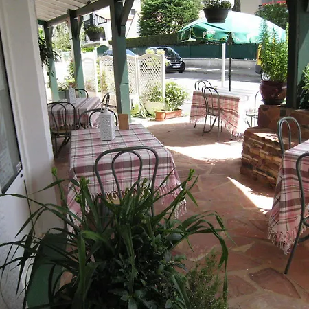 Les Tennis Men Les Pins Centre Hotel